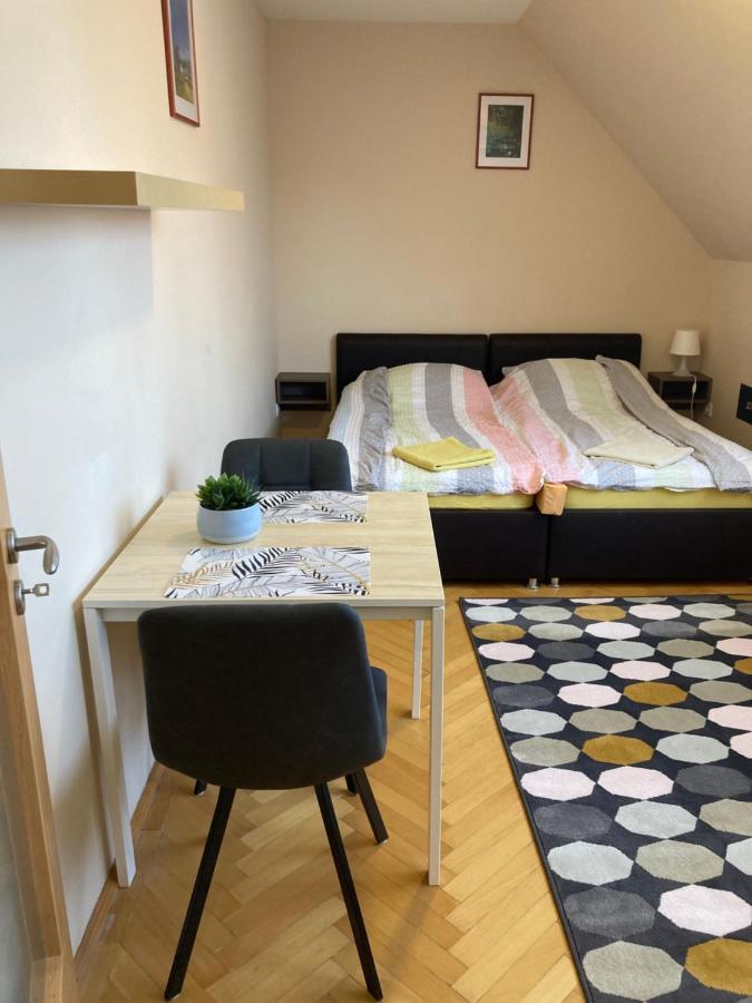 Kuenszler Apartmanhaz Zamardi Luaran gambar